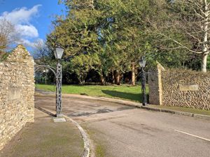 Photo 1- click for photo gallery